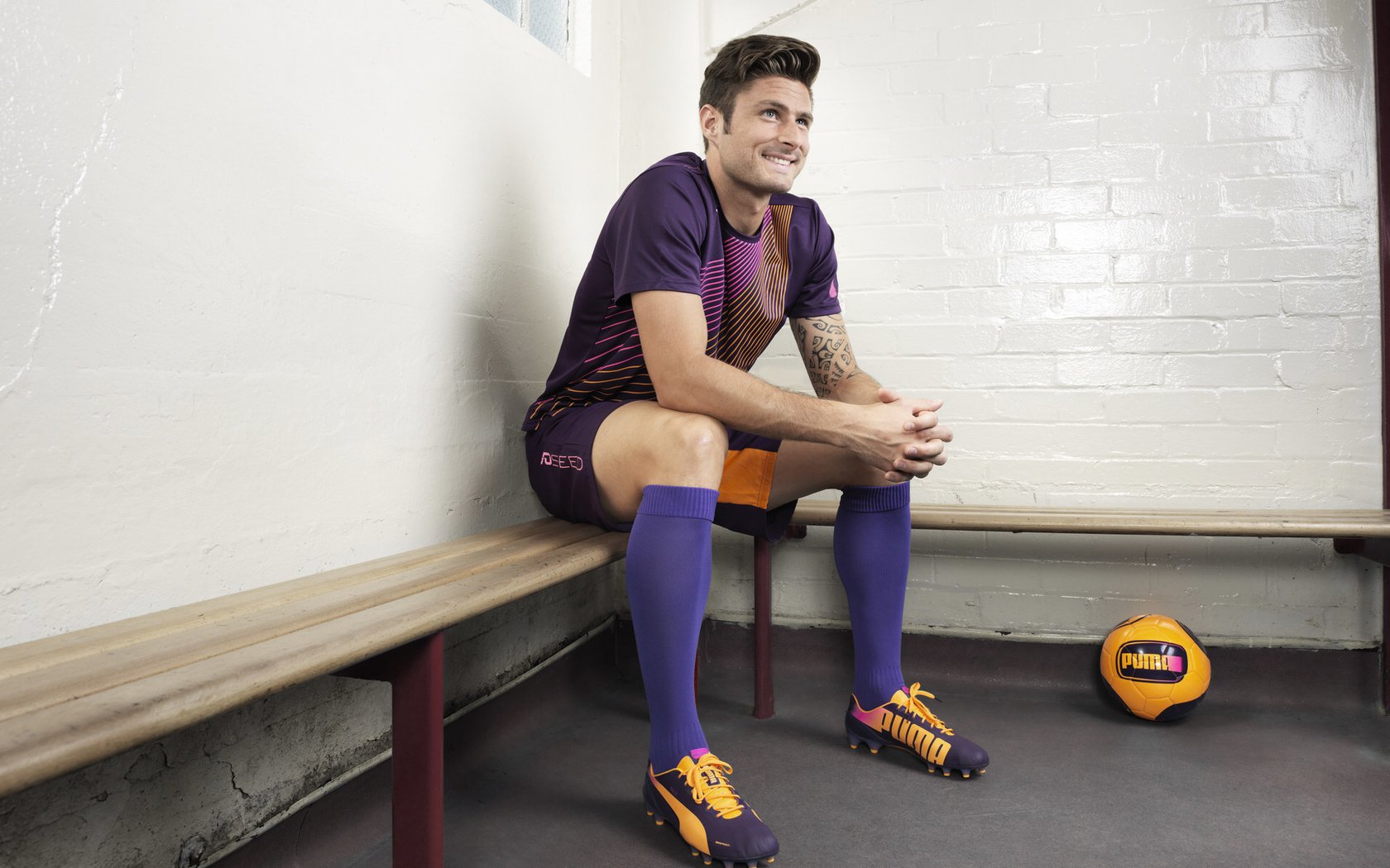 开云体育app下载-萨默·麦金托什用实力回应所有质疑，麦金托什设计的作品